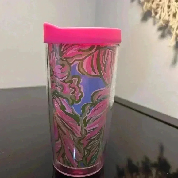 Lilly Pulitzer Pink Green Floral Tumbler Pink Lid Coffee Mug 12 OZ - Picture 1 of 4